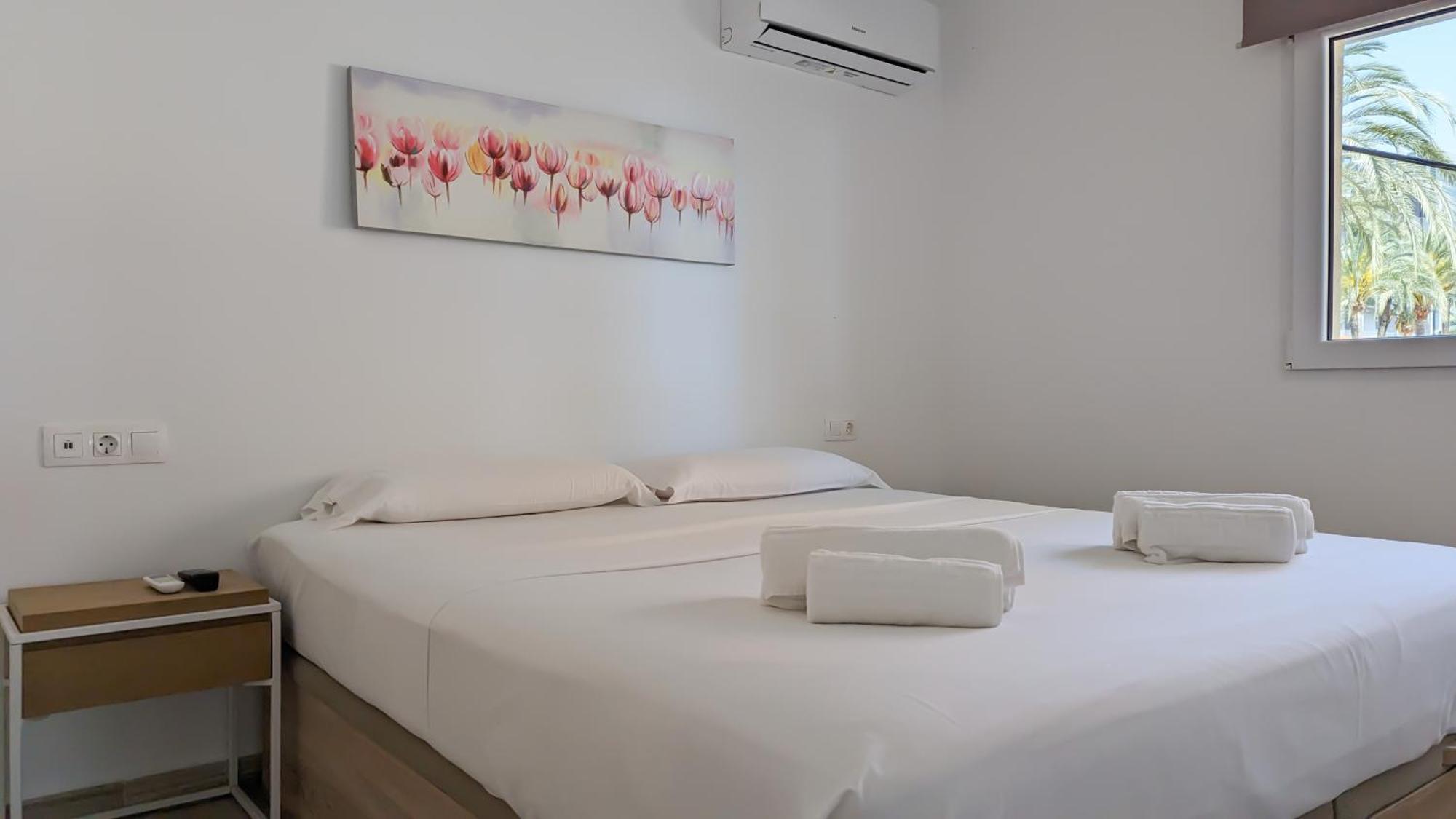 בנידורם Esmeralda Sea Front Apartment מראה חיצוני תמונה