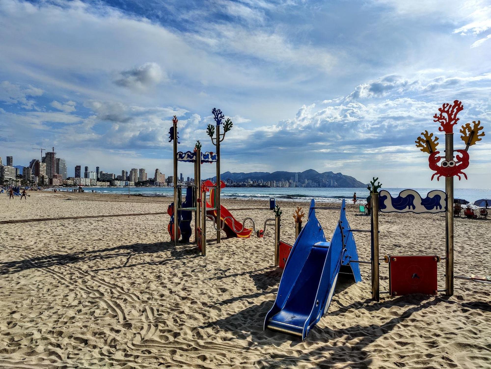בנידורם Esmeralda Sea Front Apartment מראה חיצוני תמונה